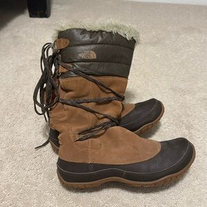 North Face Primaloft 200g Winter Boots Womens size 9.5